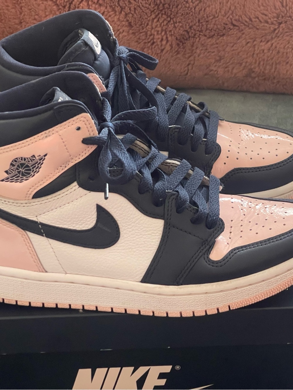 Jordan 1 Mid Women’s Sneakers - Pink/Navy/White